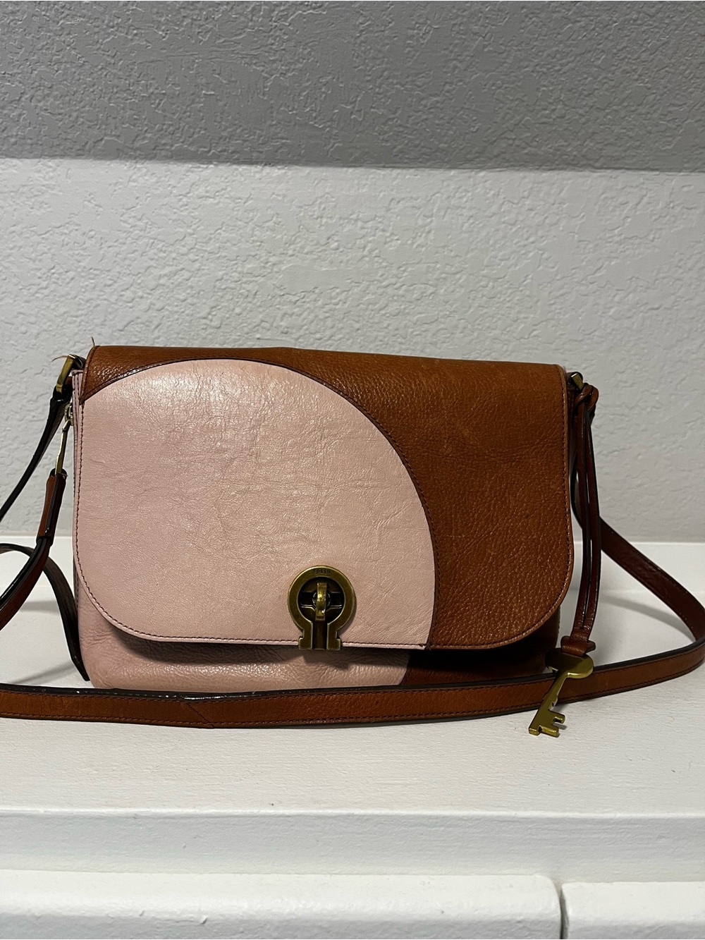 Fossil Two-Tone Brown and Blush Leather Crossbody with Turn-Lock